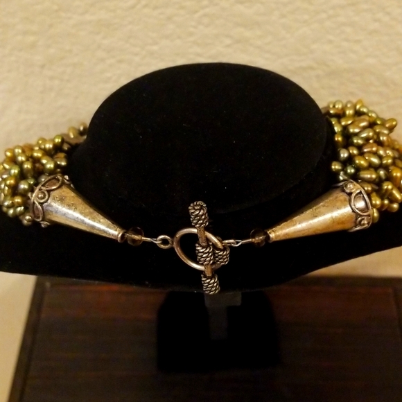 Stunning Beaded Necklace - Picture 3 of 6